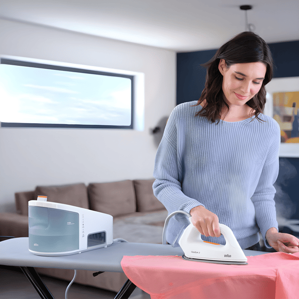 BRAUN Steam Iron for Fast and Accurate Ironing