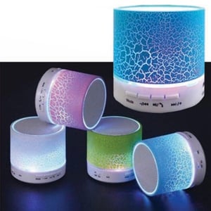 רמקול בלוטות' עם תאורה מתחלפת - מתנה יוקרתית