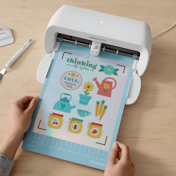 Cricut Joy Xtra Bundle – Smart Cutting Machine for Professional Crafting