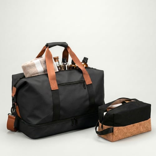 מארז נסיעות הכולל תיק נסיעות יוקרתי ותיק רחצה