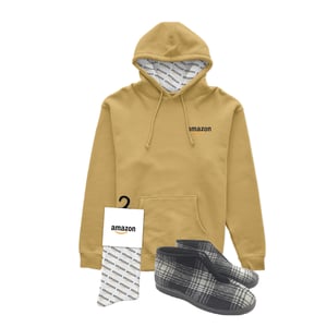 מארז 'תרגישו בבית' - קפוצ'ון ללא רוכסן ונעלי בית מקוריות