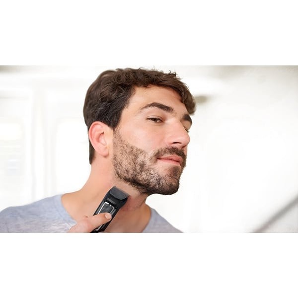 ערכת טיפוח נטענת לגבר עם מכונת תספורת ועיצוב זקן Philips