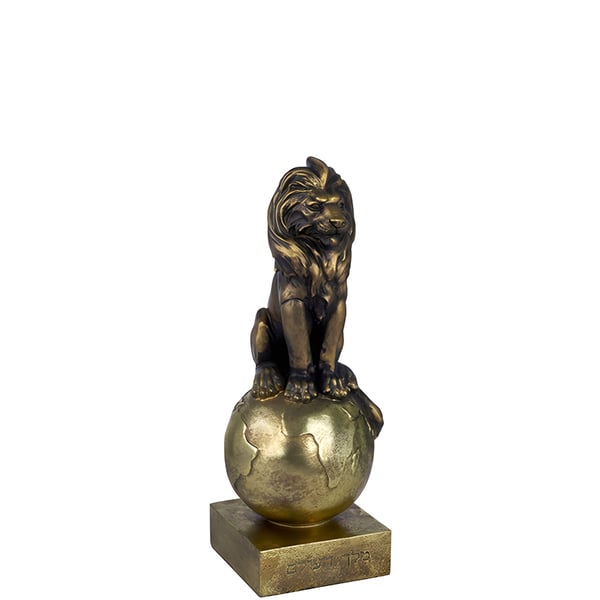 Luxurious 'King of the World' Small Gold Sculpture by GRACIA GALLERY