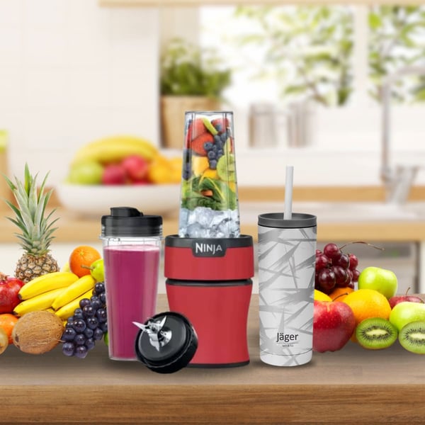 Smoothie Bundle: Ninja Nutri-Blender Plus & JAGER Thermic Cup