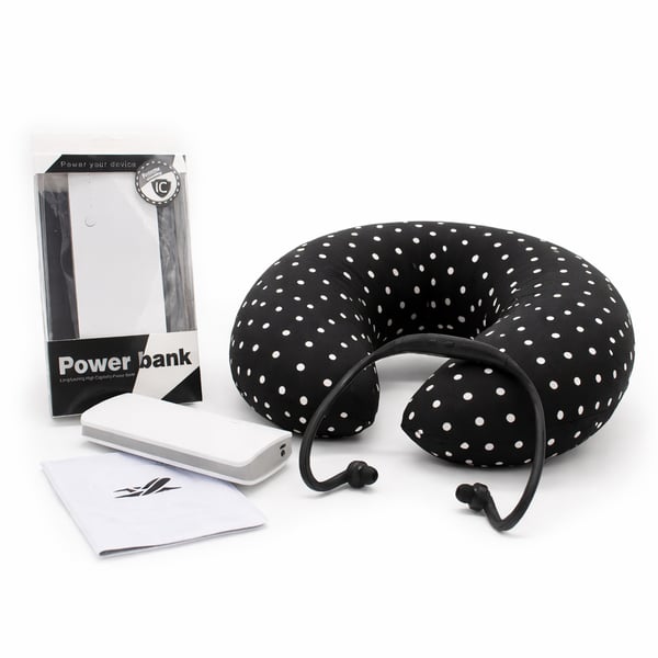 סט טיסה עם כרית נוחות - הטיסה המושלמת לאנשים עסוקים