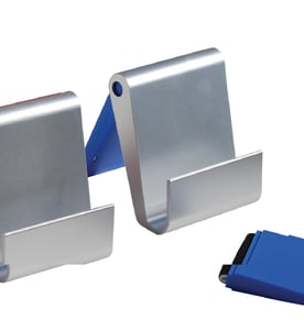 מעמד לנייד לניקוי מסך - מתנה עסקית שימושית