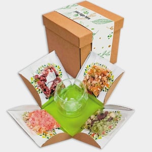 מארז טו בשבט: כוס חליטה וחליטות תה מפנקות