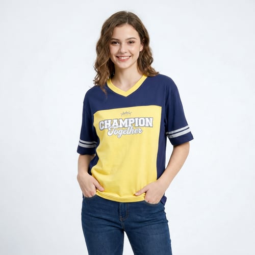 חולצה דרייפיט עם הדפס צבעוני מלא