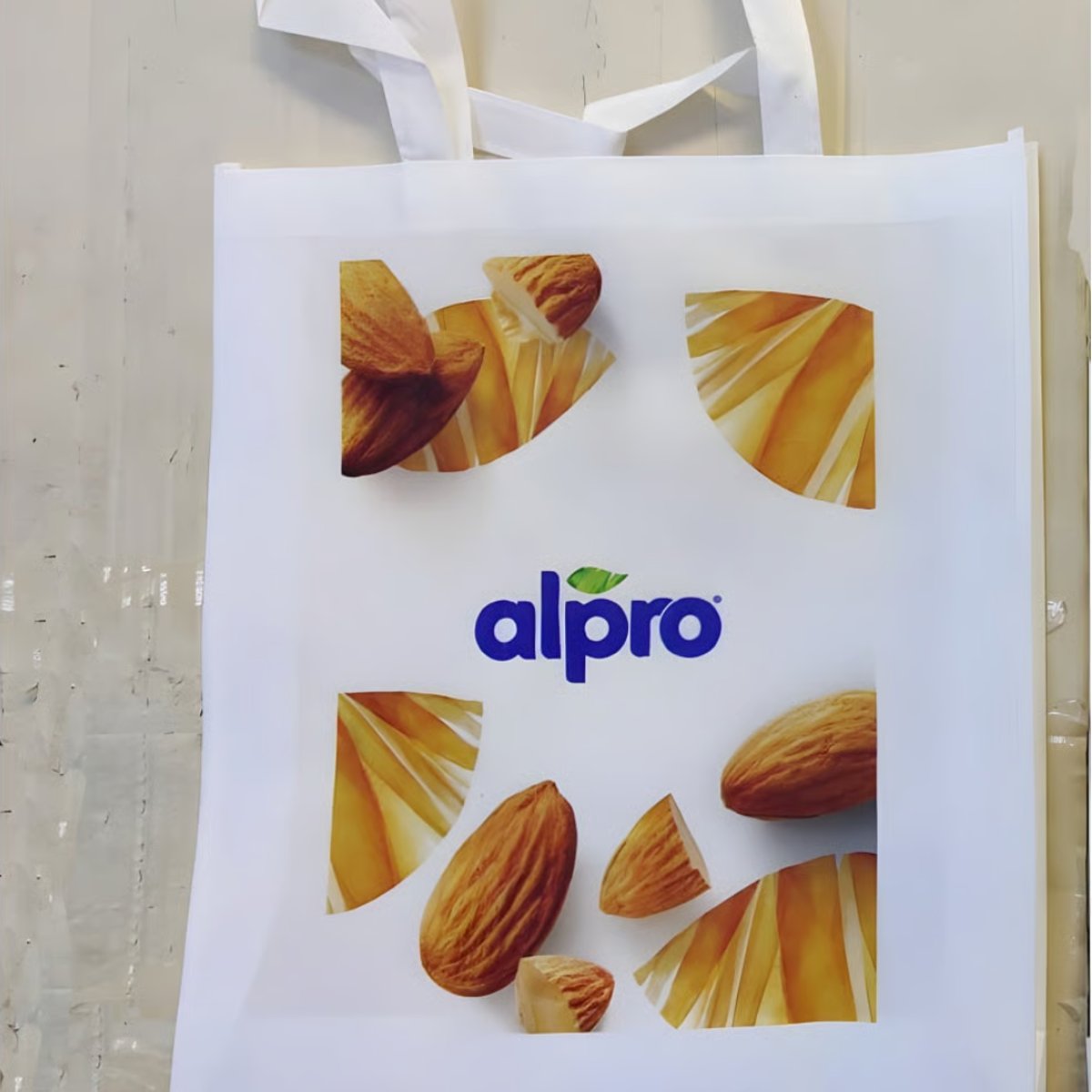 תיק צד אלבד ממותג בצבעים עם עומק 8 ס"מ
