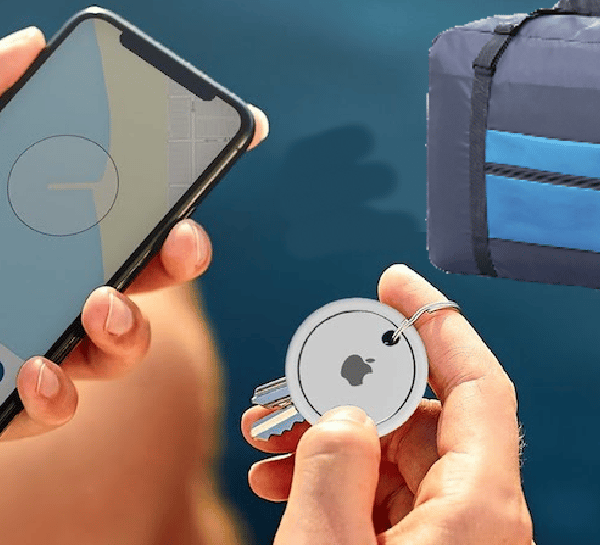 מארז נסיעות מושלם: 4 יחידות AirTag של Apple עם תיק מתקפל