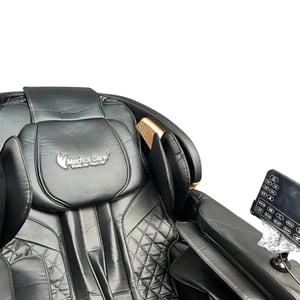 Advanced Diamond Z6 Massage Chair in Black