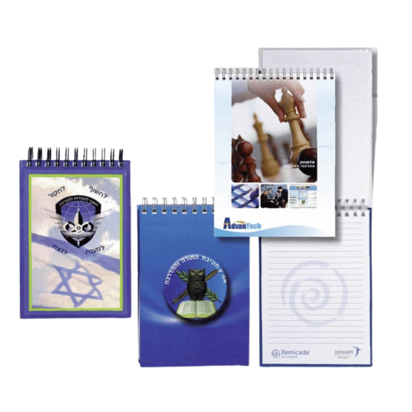 מחברת עם כיסוי נוצץ לקידום עסקים והשגת יעדים אישיים