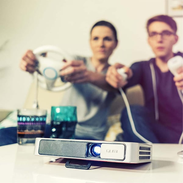 מקרן נייד רב-תכליתי עם WIFI ובהירות גבוהה מבית Vivitek