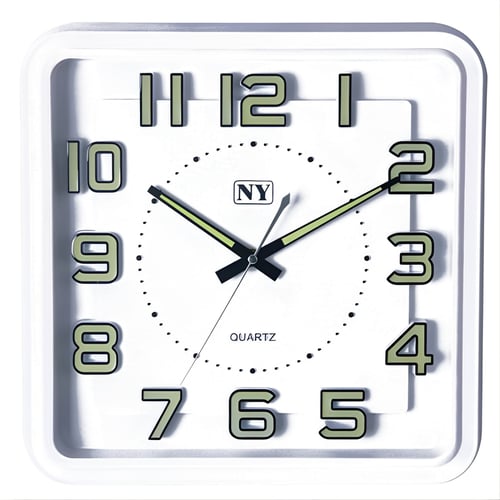 שעון קיר זרחני מעוצב ונראה בחשכה