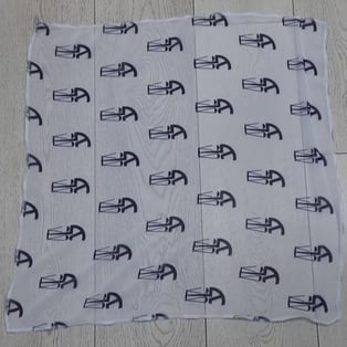 צעיף דיילות שיפון שקוף עם הדפסה מלאה 65/65 ס"מ