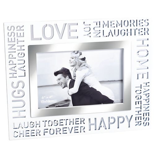 LOVE מסגרת עץ לבנה לתמונה - דקורטיבית ומרשימה