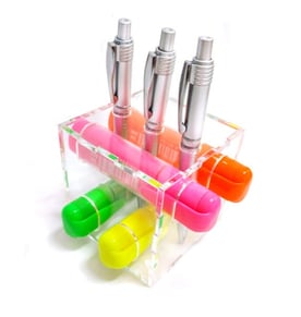 מעמד מעוצב למרקרים ועטים עם הדפסה צבעונית