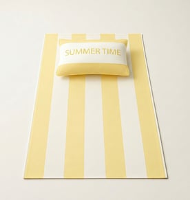 מארז חוף מדליק הכולל מגבת חוף יחיד וכרית חוף מתנפחת