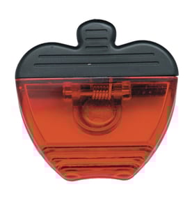 אטב מגנטי תפוח - מתנה עסקית איכותית