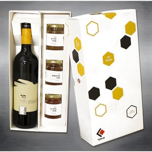 מארז יין ורטבי גורמה מושלמים לשולחן החג