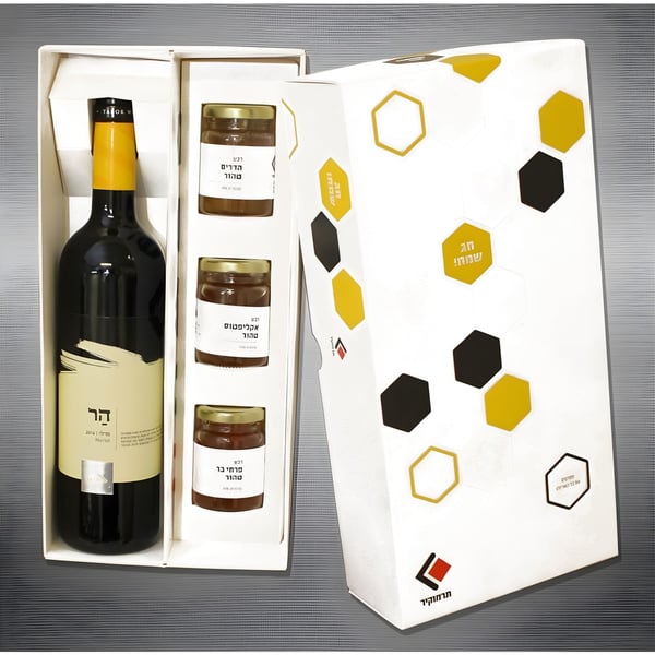 מארז יין ורטבי גורמה מושלמים לשולחן החג