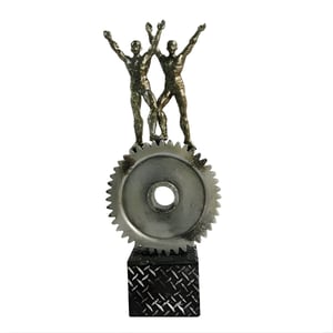 Stunning Romantic Couple Sculpture on Wheel