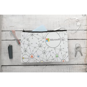 תיק עפרונות וקוסמטיקה מבד קנבס עם דפס צבעוני - הפתרון המושלם לארגון