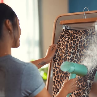 מגהץ אדים קומפקטי וקפל נייד של פיליפס