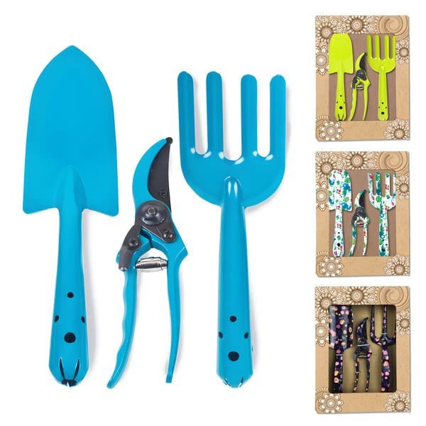 Perfect Petunia Gardening Set