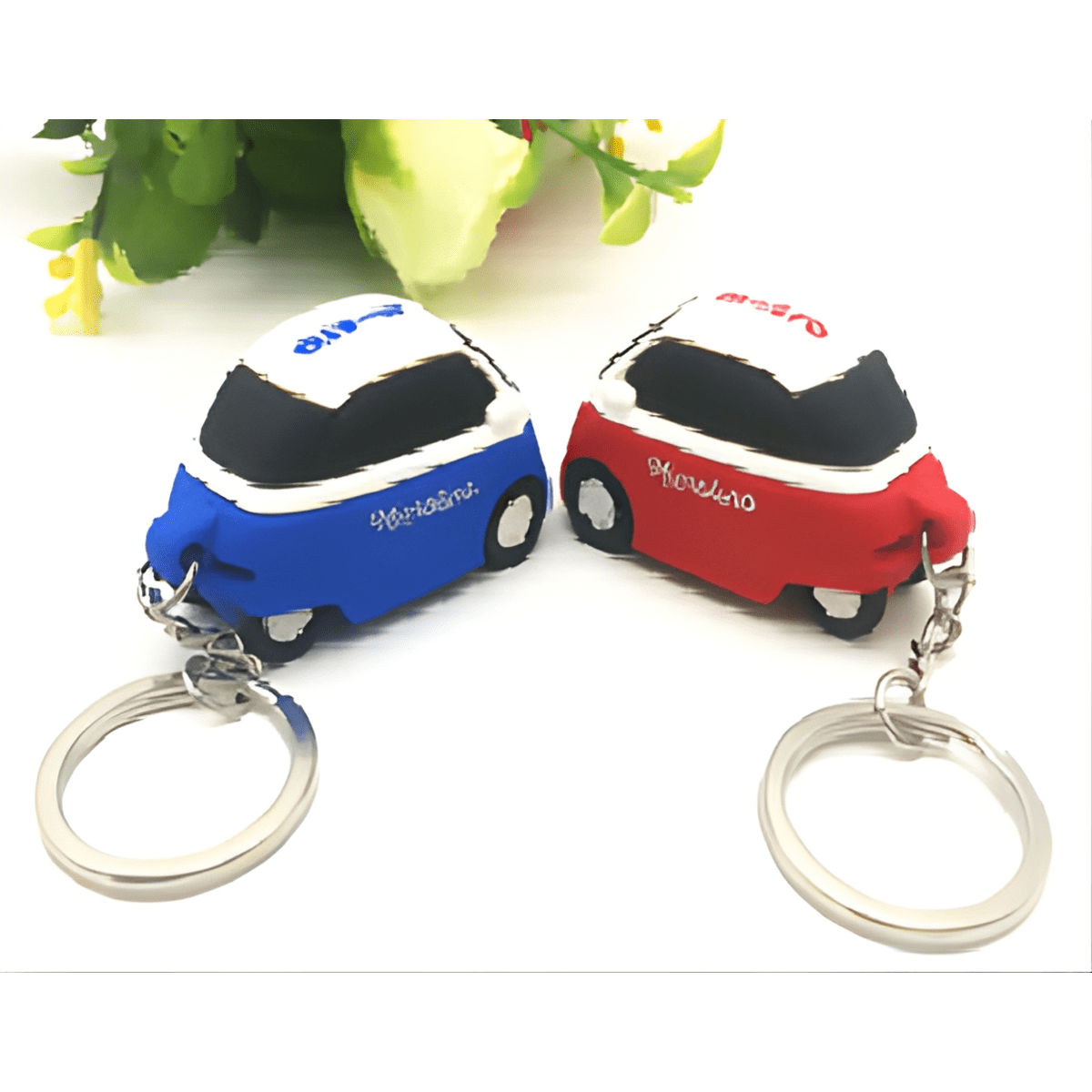 מחזיק מפתחות בצורת מכונית עם אפשרות למיתוג