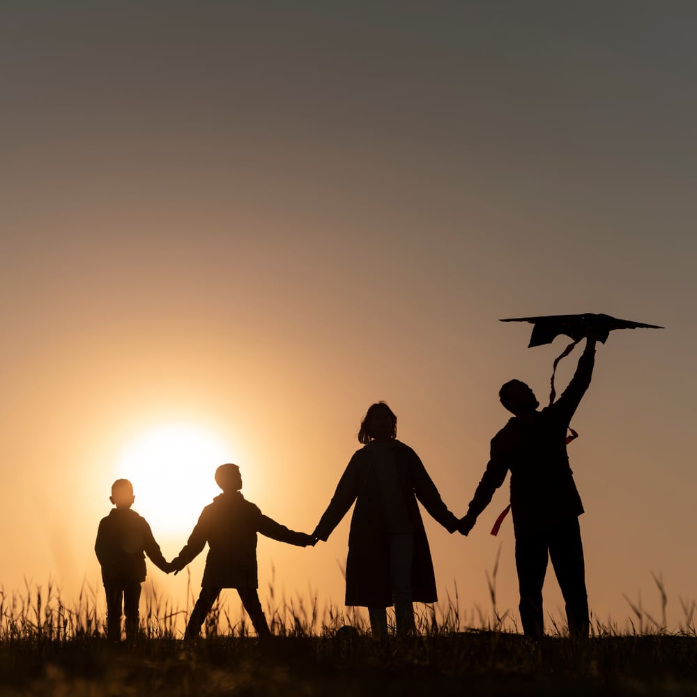 Family Day: Conveying Educational and Ethical Messages Through Personalized Products
