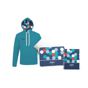 מארז חורף נעים: קפוצ'ון, מחברת ותיק למחשב