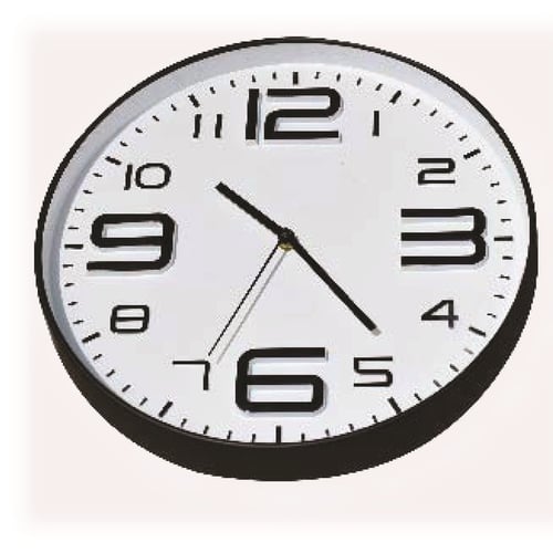שעון קיר דיגיטלי עם מספרים גדולים ומנגנון שקט