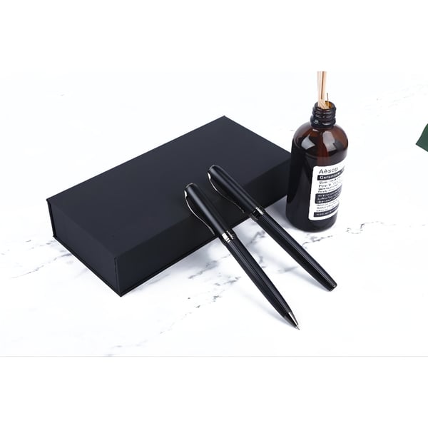 מעמד עטים אלגנטי עם מחזיק ניחוח לשולחן