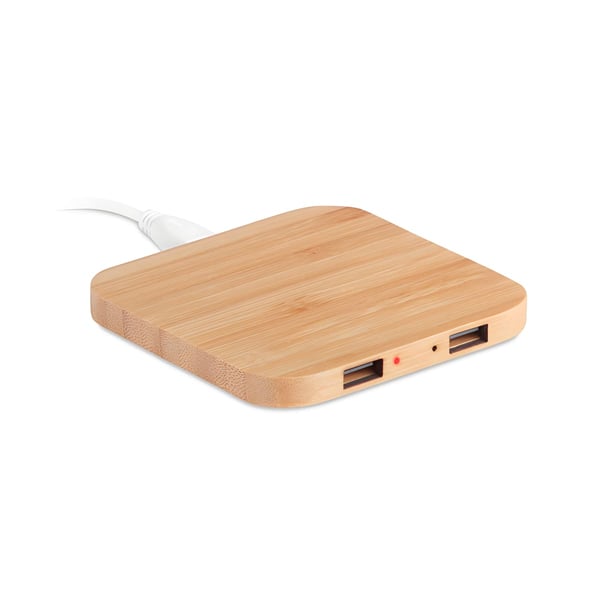 משטח טעינה אלחוטי במבוק עם חיבורי USB