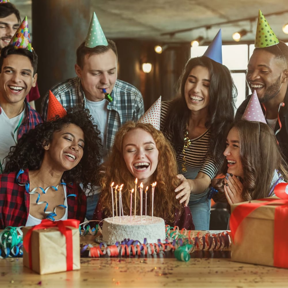 How Birthday Gifts Change the Atmosphere in the Workplace