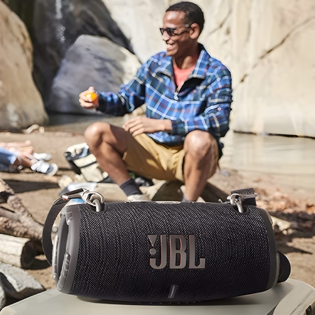 רמקול בלוטות' נייד חסין למים JBL XTREME 3