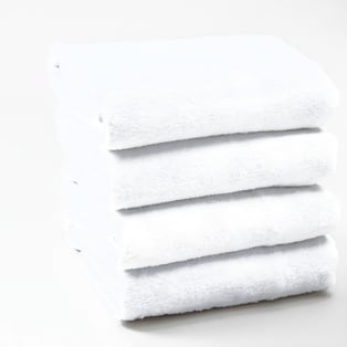 מגבות אמבט מפנקות ורכות בצבע לבן