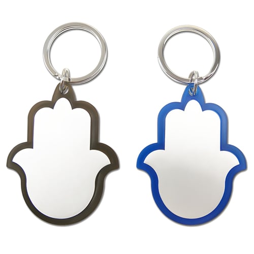 מחזיק מפתחות חמסה מפלסטיק עם לוחית אלומיניום