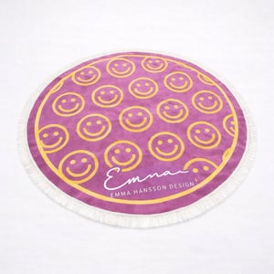 מגבת חוף עגולה עם פרנזים כולל הדפס צבעוני מלא לפי העיצוב שלכם!