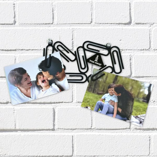 Decorative Photo Hanger in Clothespin Shape