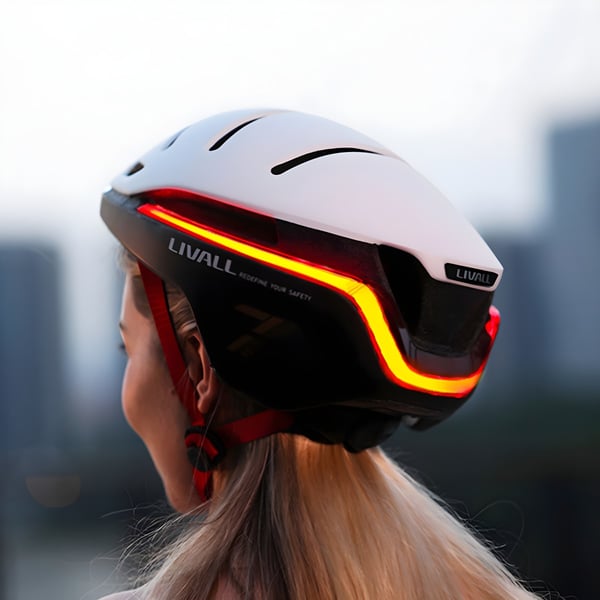 EVO21 Smart Bike Helmet by LIVALL