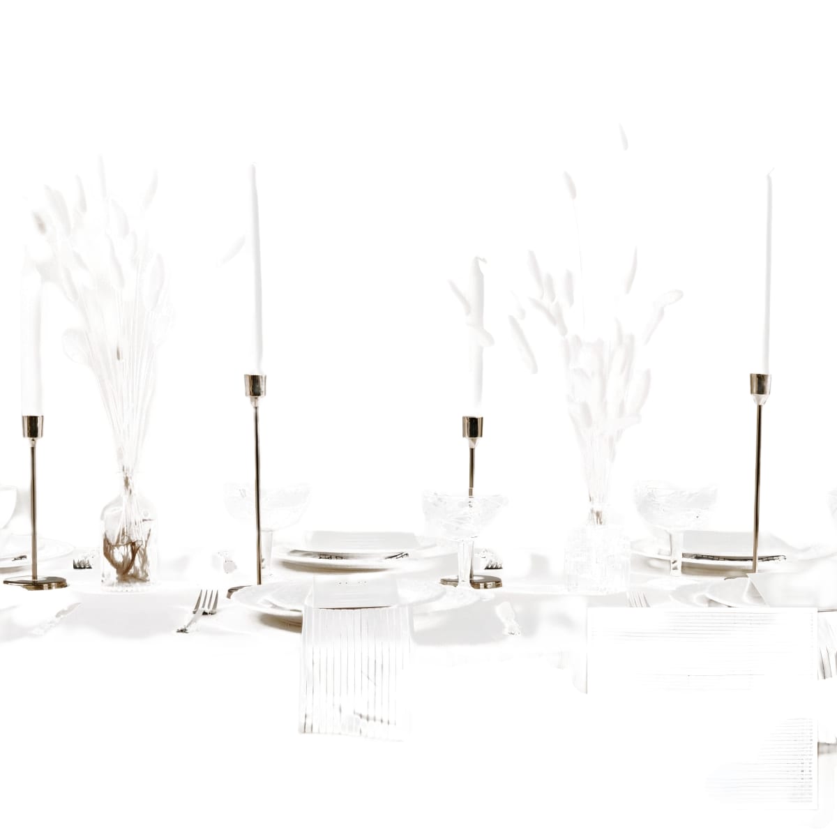 ערכת הגשת שולחן מודרנית לארוחות חגיגיות