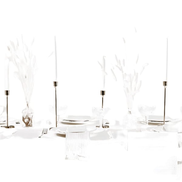 ערכת הגשת שולחן מודרנית לארוחות חגיגיות