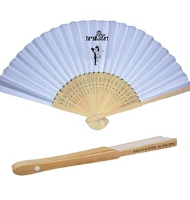 מניפה מעוצבת - מתנה עסקית מרעננת