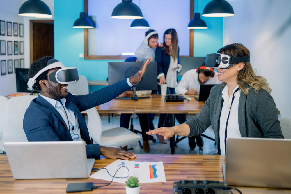 Everything new in employee gifts: market trends, innovations, and how it relates to advanced technology