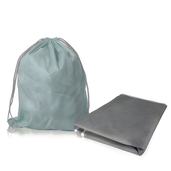 מחצלת חוף ענקית מתקפלת עם טכנולוגיה לדחיית חול