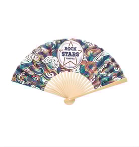 מניפה בעיצוב אישי עם מיתוג ייחודי