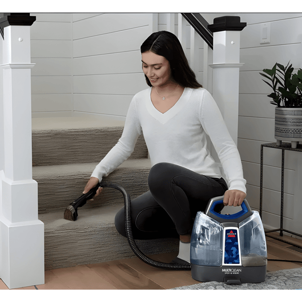 מכשיר ניקוי גורפי רב עוצמה עם אביזרים משולבים