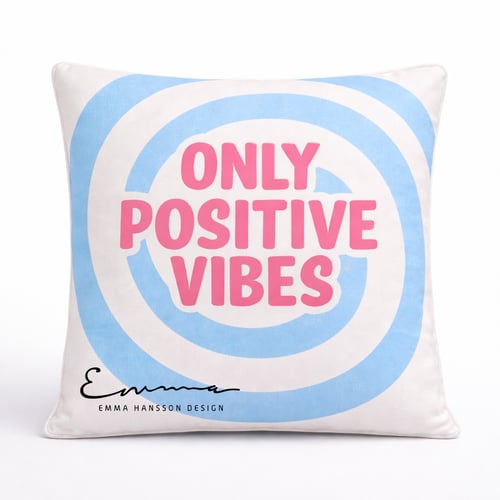 כרית נוי צבעונית מבד סופטי עם הדפסה היקפית 42/42